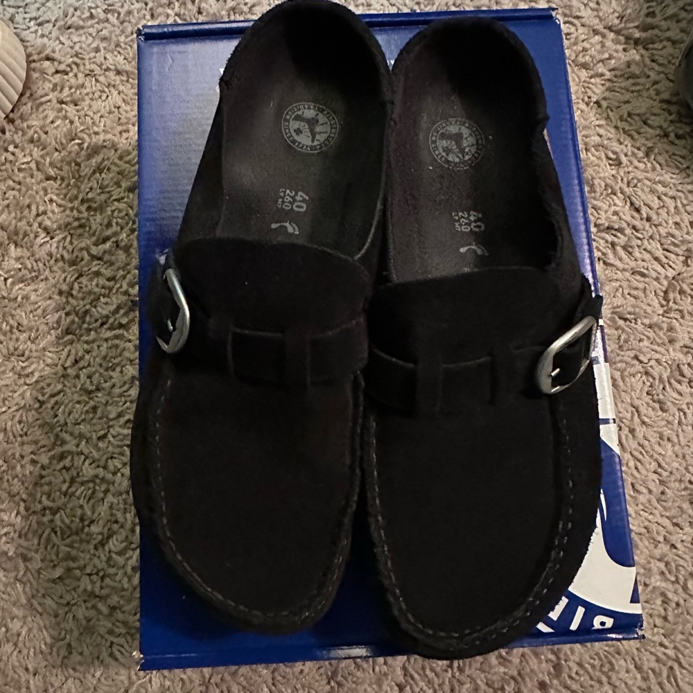 Birkenstocks Buckley clogs